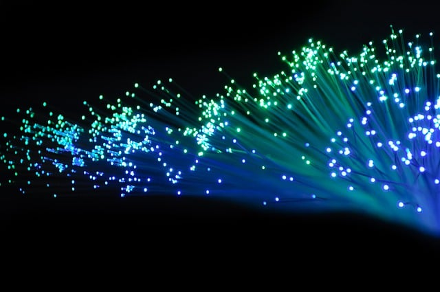 optical-fiber-2077976_640